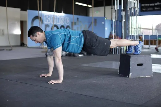 Decline Push-ups demonstration