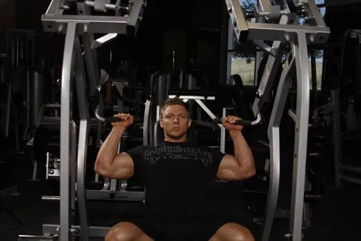 Machine Shoulder Press demonstration