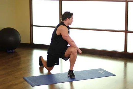 Reverse Lunge demonstration