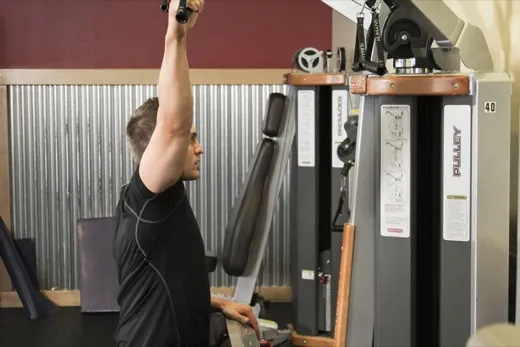 Single-Arm Lat Pulldown demonstration