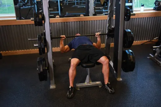 Smith Machine Bench Press demonstration