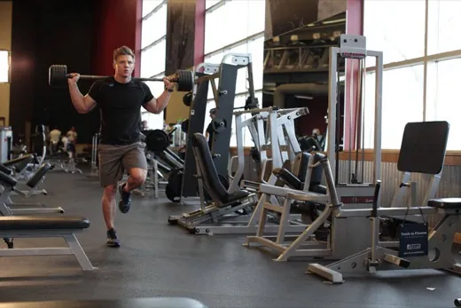 Walking Lunges demonstration